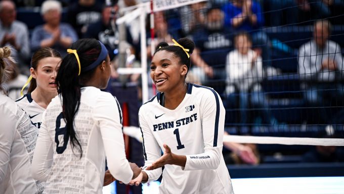 PSU Women's Volleyball Celebrates vs Iowa