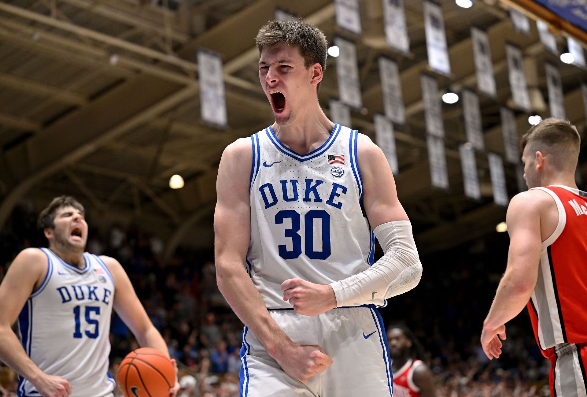 Kyle Filipowski celebrating