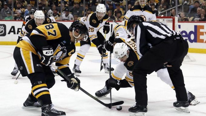 Penguins and Bruins take faceoff