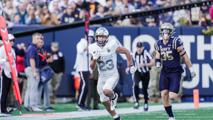 Air Force running in for a touchdown