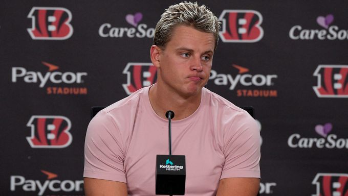 Burrow looking not so happy