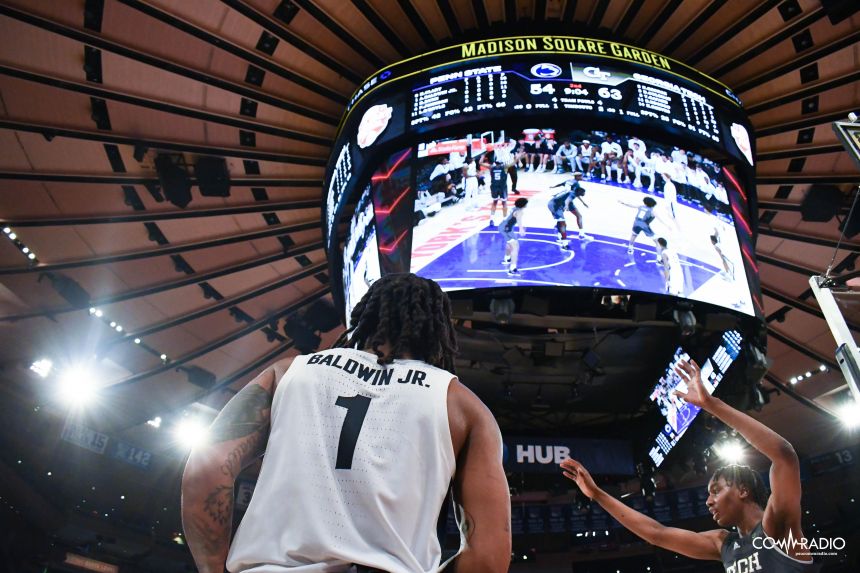 Ace Baldwin inbounding a pass at Madison Square Garden against Georgia Tech