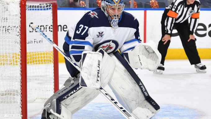 Connor Hellebuyck