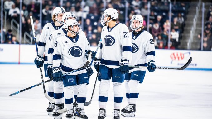Penn State Men's hockey talking things over against Michigan State