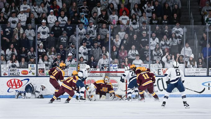 Penn State Trying to score against Justen Close