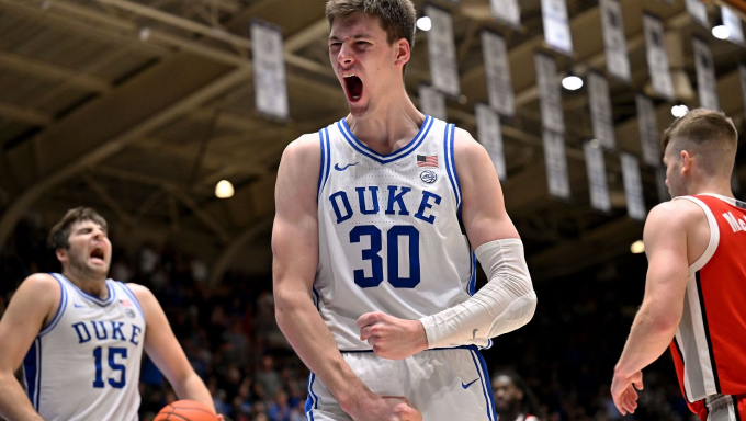 Kyle Filipowski celebrating