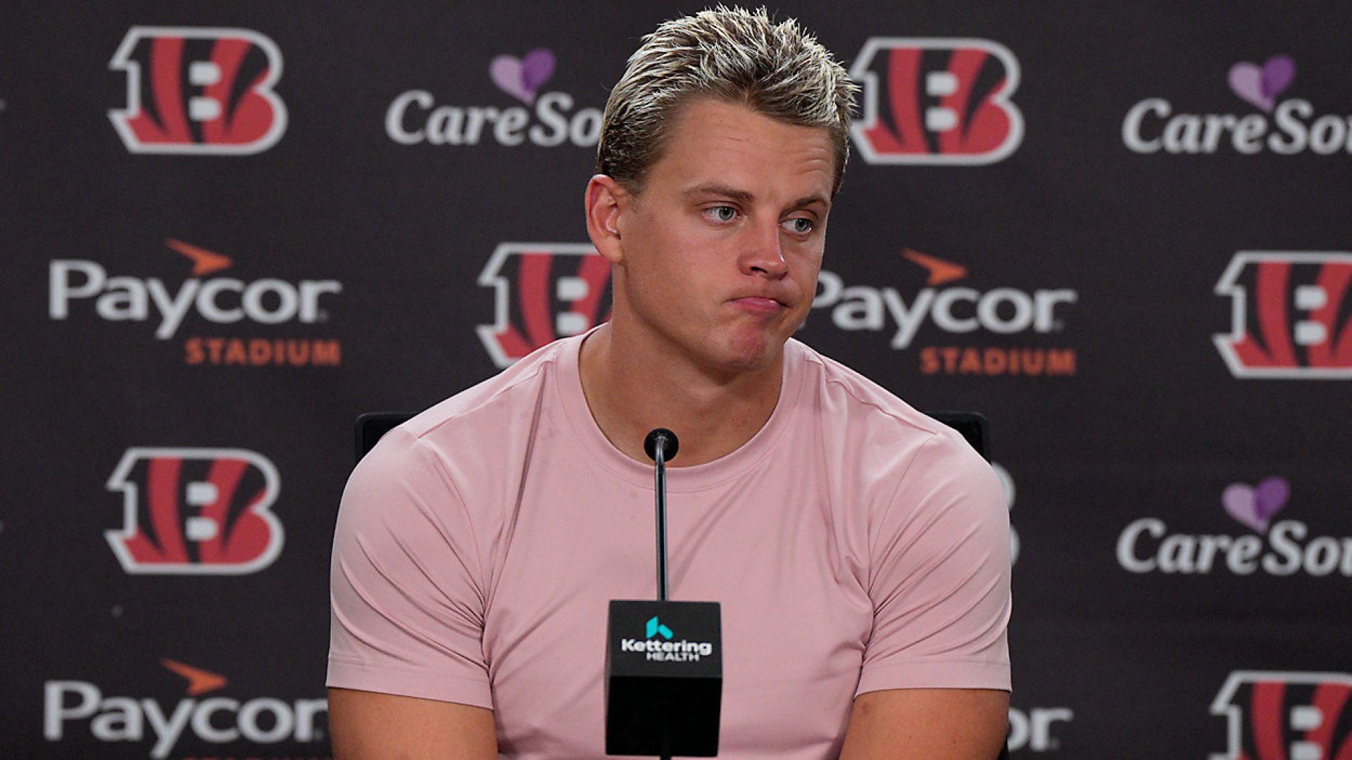 Burrow looking not so happy