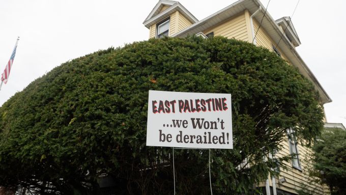 The East Palestine sign