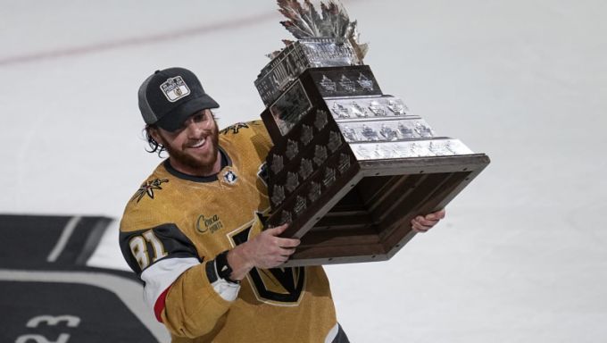 Marchessault with the conn smythe