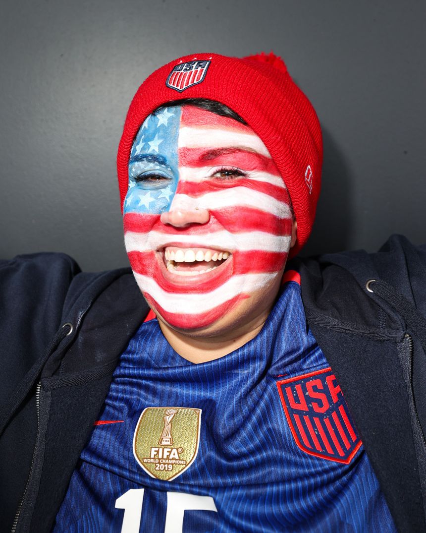 U.S. fan big smile