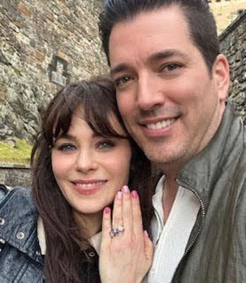 Photo of Zooey Deschanel and Jonathan Scott